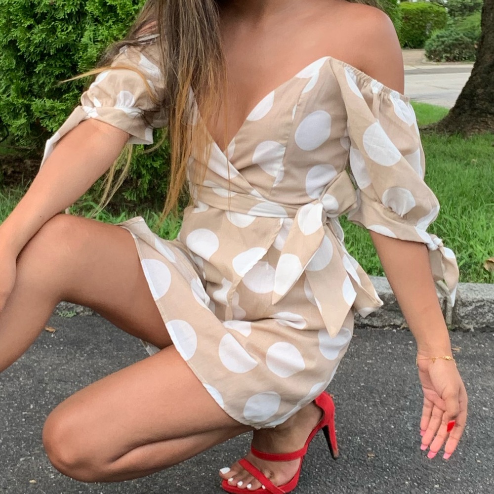 Dress - Picture 3 of 3